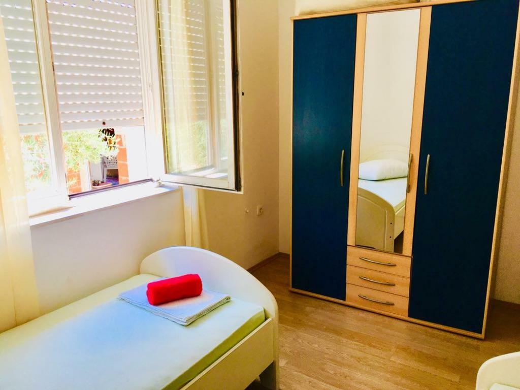 Apartmani Nina Шибеник Экстерьер фото