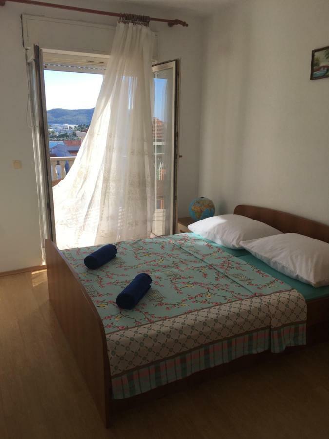 Apartmani Nina Шибеник Экстерьер фото